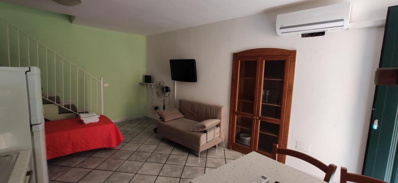 Il Casaliello Apartment โปรชิดา ภายนอก รูปภาพ